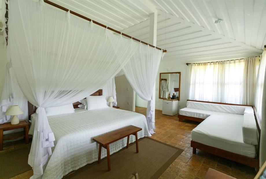 Suíte com Varanda-2.jpg