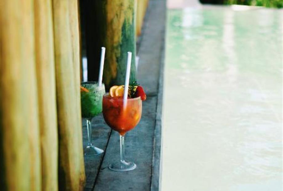 Suíte com Vista para a Piscina-12.jpg