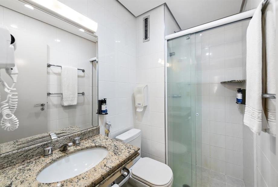 sesi - luxo casal - banheiro (1).jpg