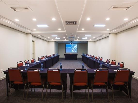 Hotel Transamerica Curitiba - Still-41-HDR.jpg