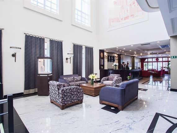 Hotel Transamerica Curitiba - Still-35-HDR.jpg