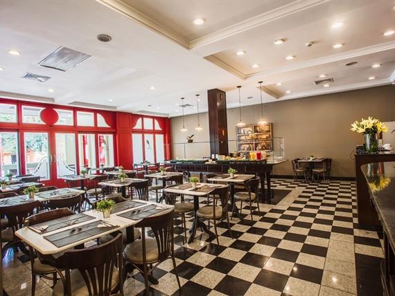 Hotel Transamerica Curitiba - Still-1-HDR.jpg