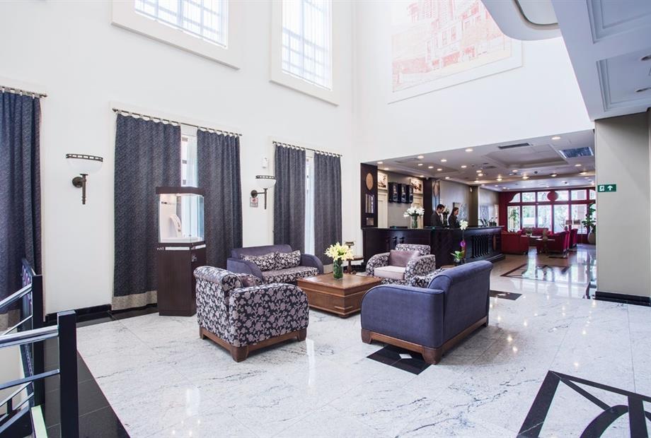 Hotel Transamerica Curitiba - Still-35-HDR.jpg