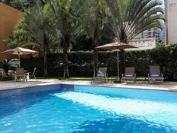 Piscina (4).jpg