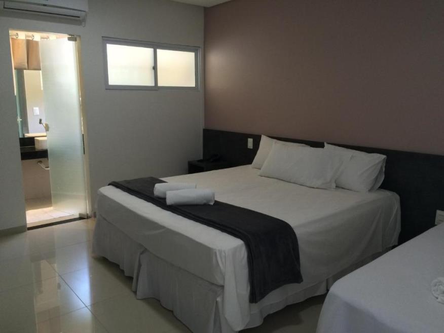 Quarto Triplo com Banheiro Privativo-2.jpg