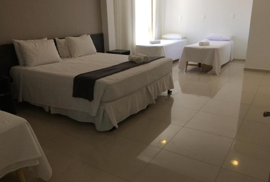 Quarto Quádruplo Standard-2.jpg