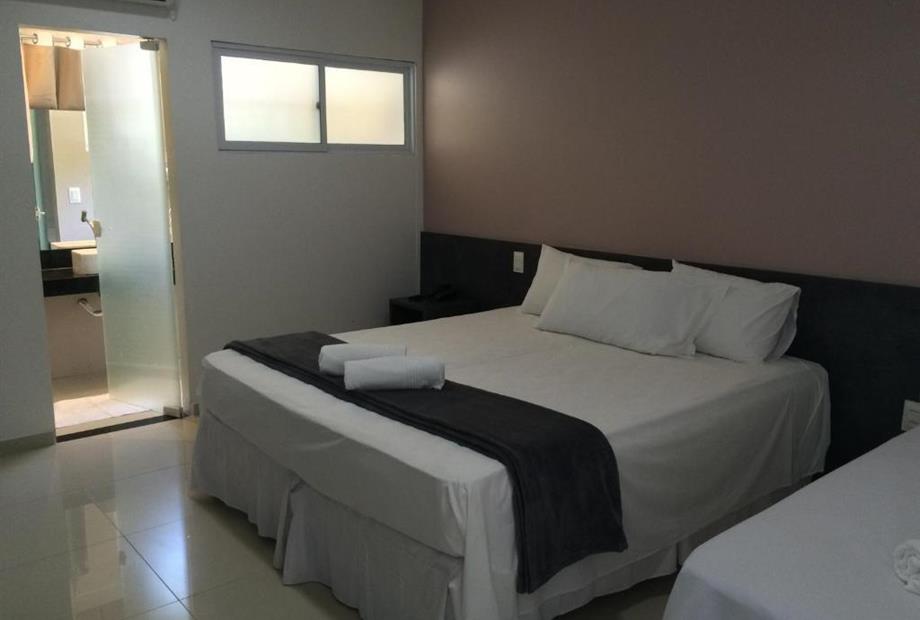 Quarto Triplo com Banheiro Privativo-2.jpg