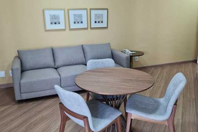 sala com mobiliário atualizado.jpeg