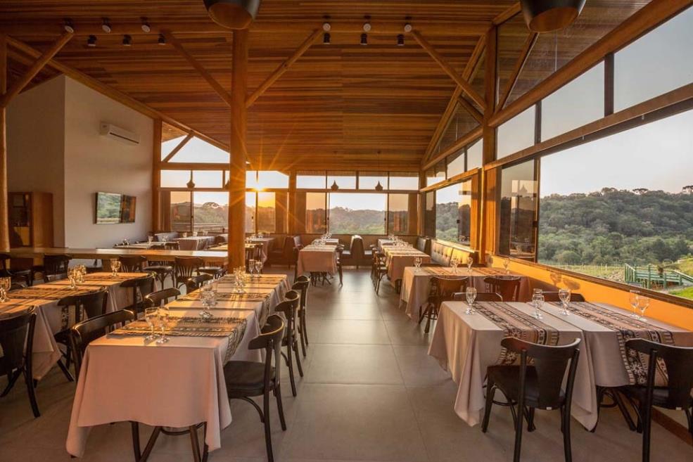 scva - restaurante gralha azul (2).jpg