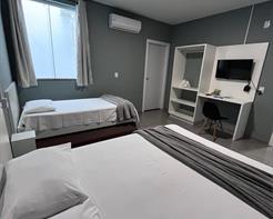 Triplo com cama extra