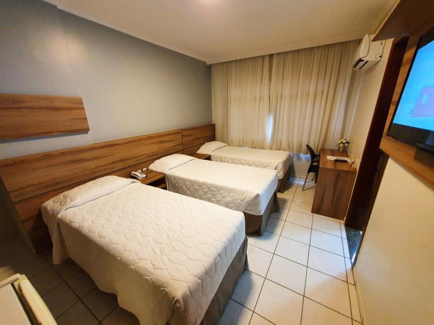 34 apto triplo ou casal  01 superior.jpg