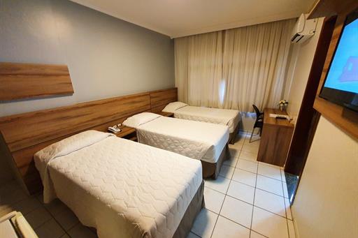 34 apto triplo ou casal  01 superior.jpg