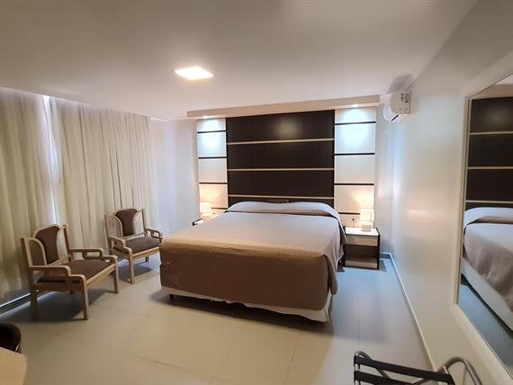 1 quarto (2016 x 1134).jpg