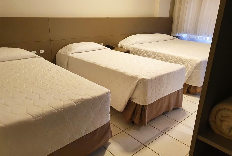 35 apto quadruplo ou casal + 02 superior.jpg