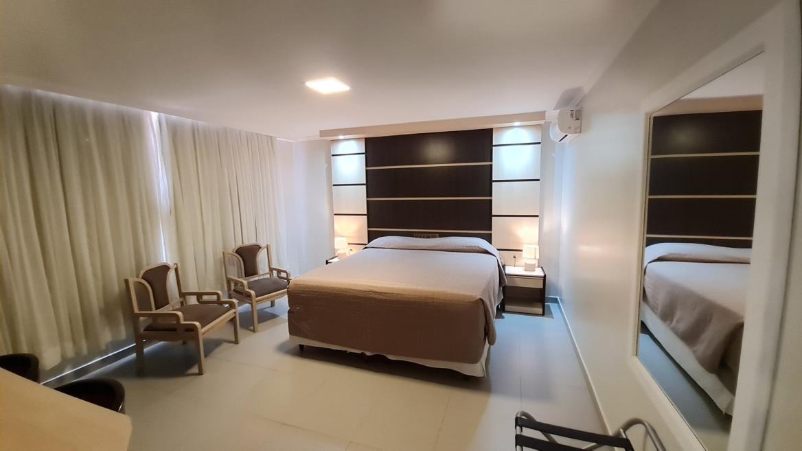 1 quarto (2016 x 1134).jpg