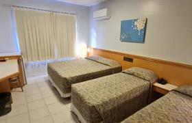 Quarto quadruplo/casal + 02 standard do HOTEL GUMZ