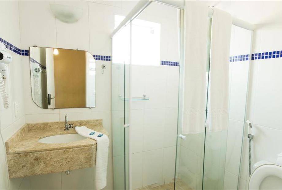 Quarto com 2 Camas de Solteiro-3.jpg