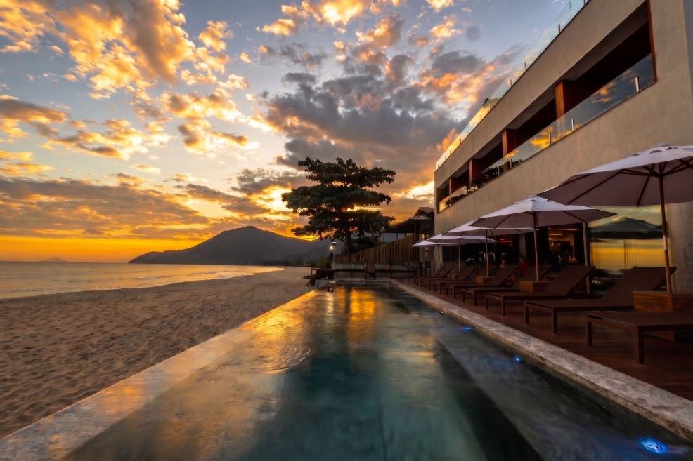 duke-beach-maresias-infinity-pool-detail-12.jpg