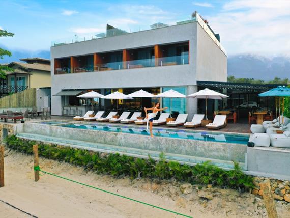 whatsapp image 2024-10-01 at 16.48.21-2.jpeg