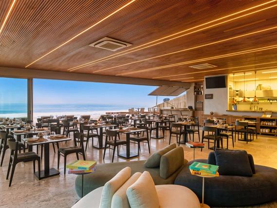 duke-beach-maresias-building-dining-room-03.jpg
