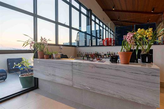 44. lazer bar 01 (1).jpg