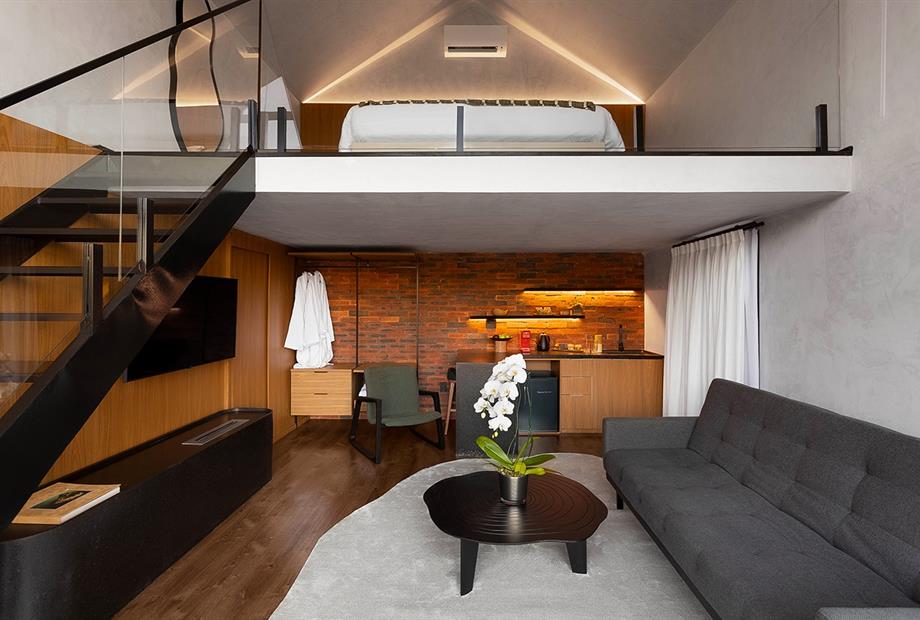 duplex suite, living room.jpg