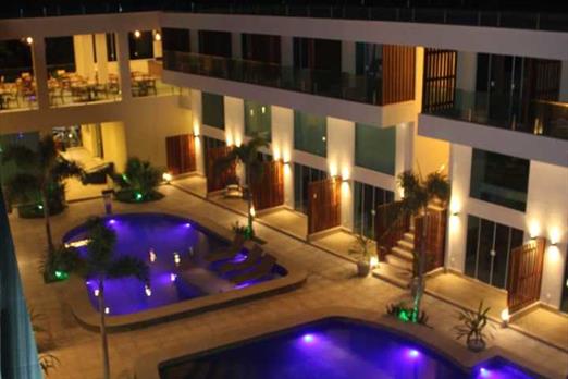 piscinas a noite.jpg