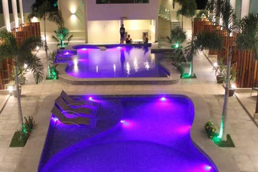 piscinas a noite 1.jpg