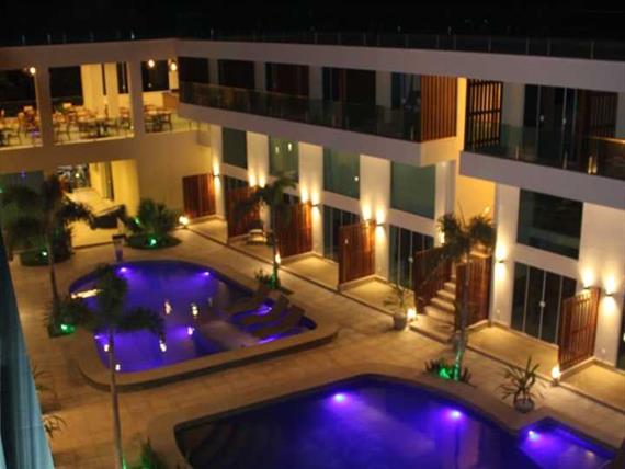 piscinas a noite.jpg