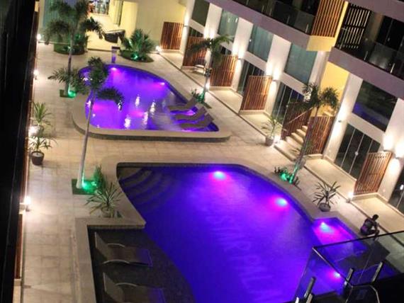 piscinas de cima.jpg