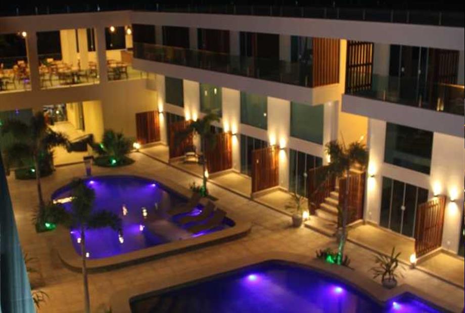 piscinas a noite.jpg