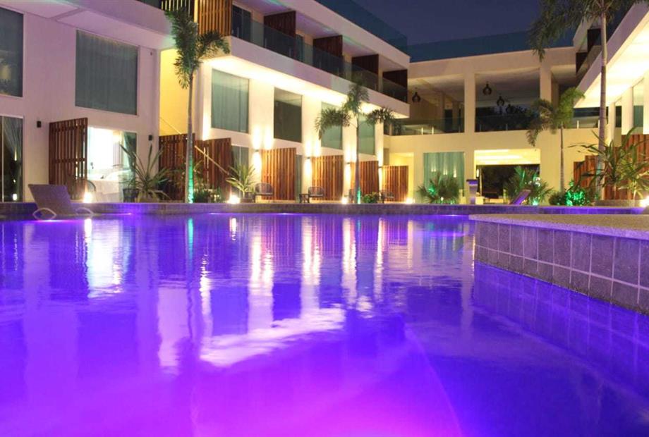 piscinas vista varandas.jpg