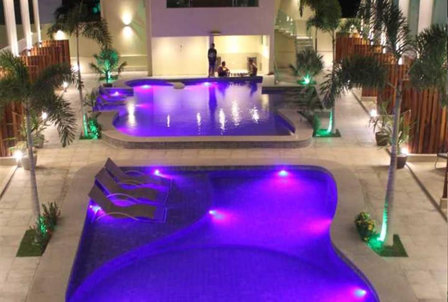 piscinas a noite 1.jpg