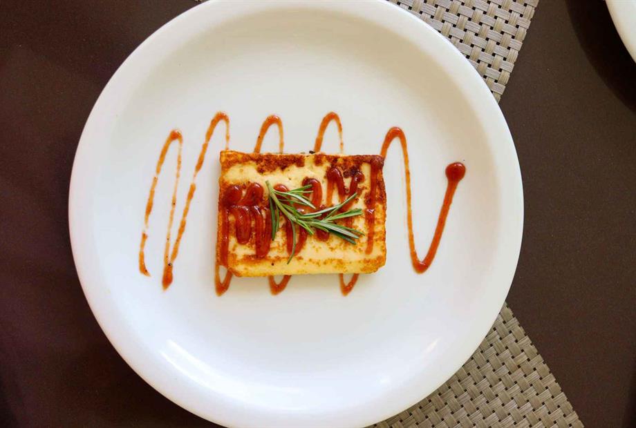 café da manhã - pratos decorados.jpg