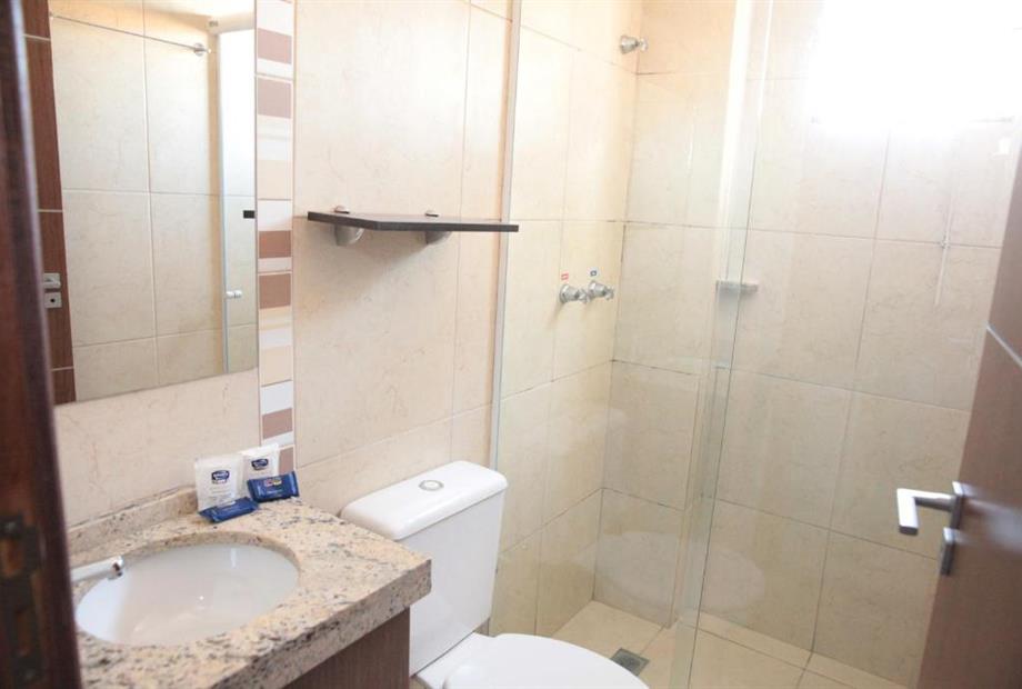 Quarto com Cama de Casal ou 2 de Solteiro-4.jpg