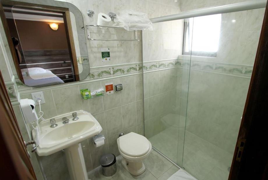 Quarto com Cama King-size-4.jpg