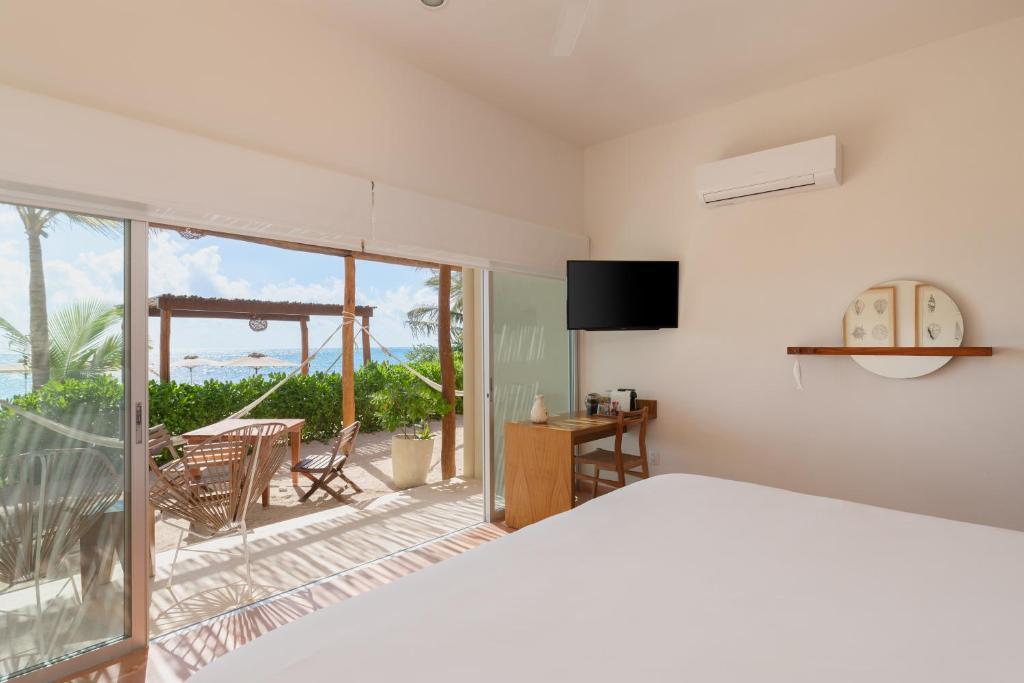 King Beachfront - Quarto com Cama King-size e Vista do Mar-5.jpg