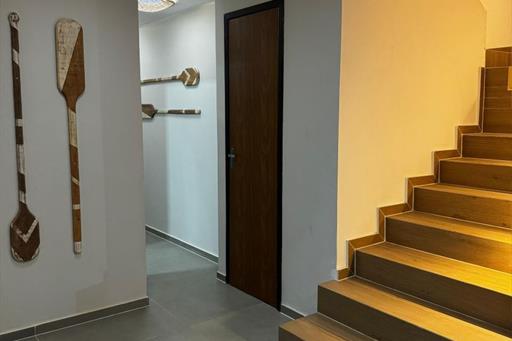 escada para os aptos std.jpg