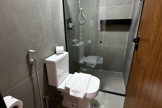 banheiro do varanda 09.jpg