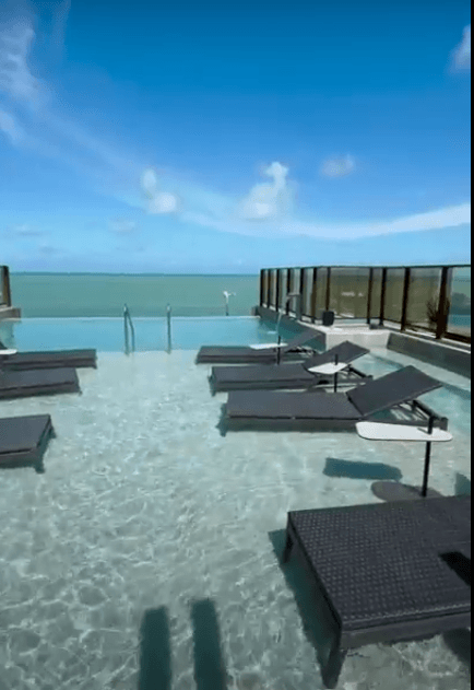 piscinahcm2.png