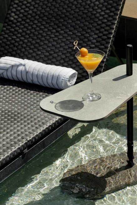bar piscina .jpg