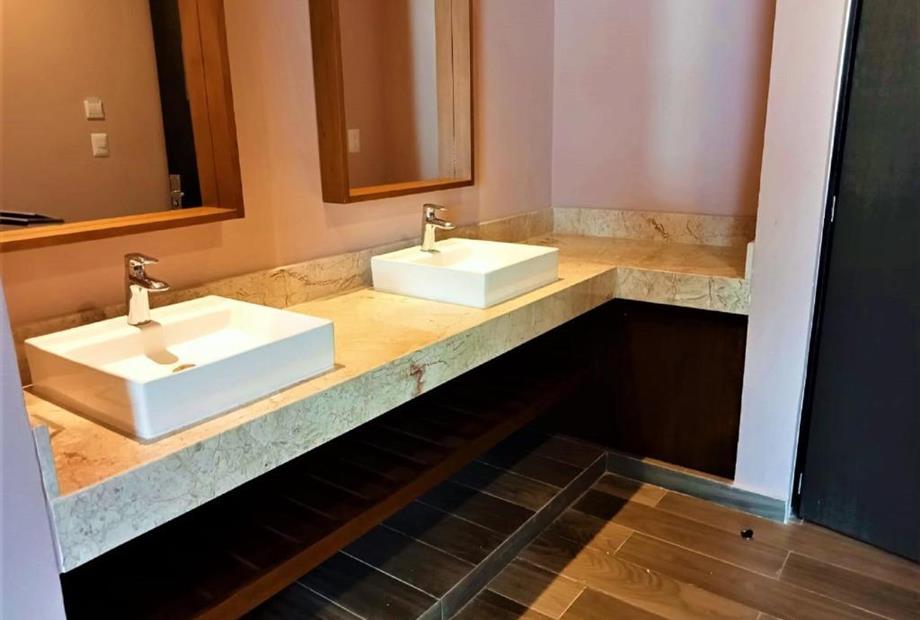 Suíte Deluxe com Banheira de Hidromassagem-12.jpg