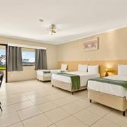 Chalé até 4 pessoas e PET