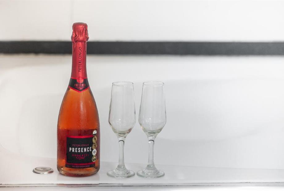 Suíte com Banheira de Hidromassagem-8.jpg