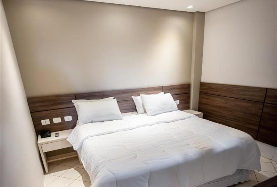 Quarto Duplo com Cama de Casal-2.jpg