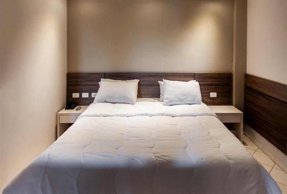 Quarto Duplo com Cama de Casal-3.jpg