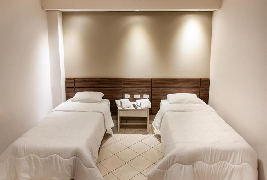 Quarto Quádruplo de Luxo-3.jpg