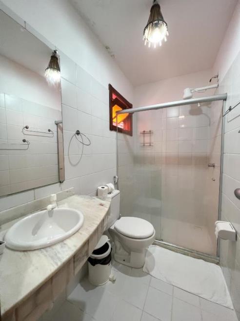 Quarto Duplo com Varanda-4.jpg