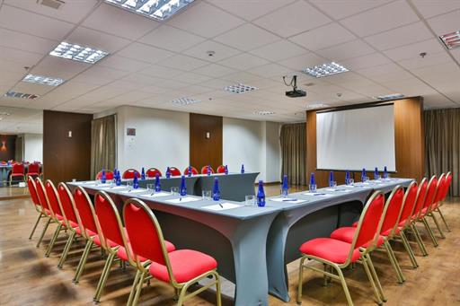 mg flats hotel & residence8.jpg