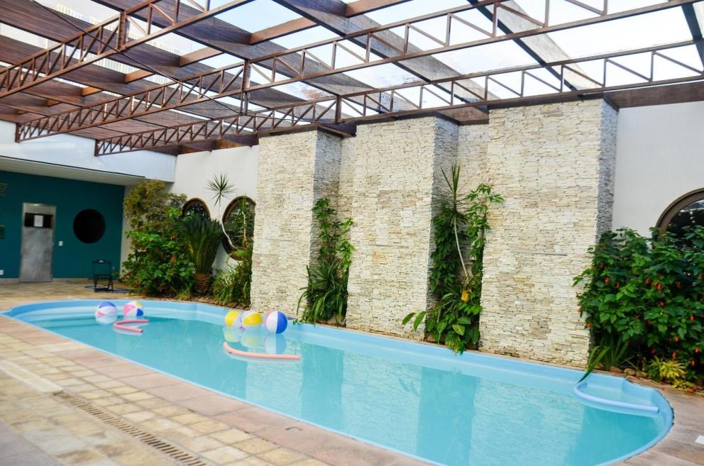 piscina interna.jpg